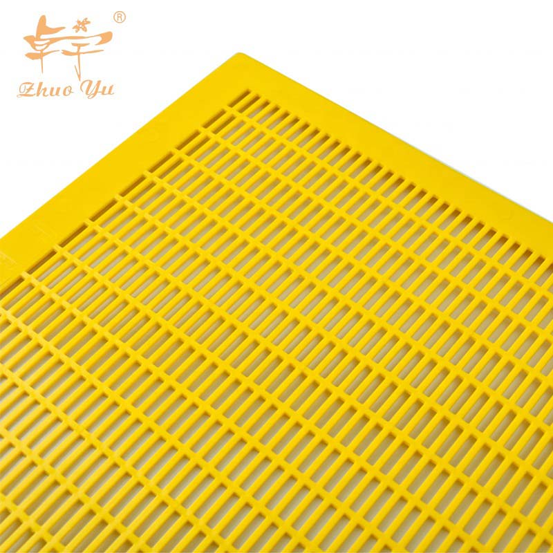 2022 Beekeeping tool manufacturer supplies OEM Size plastic bee queen excluder separator