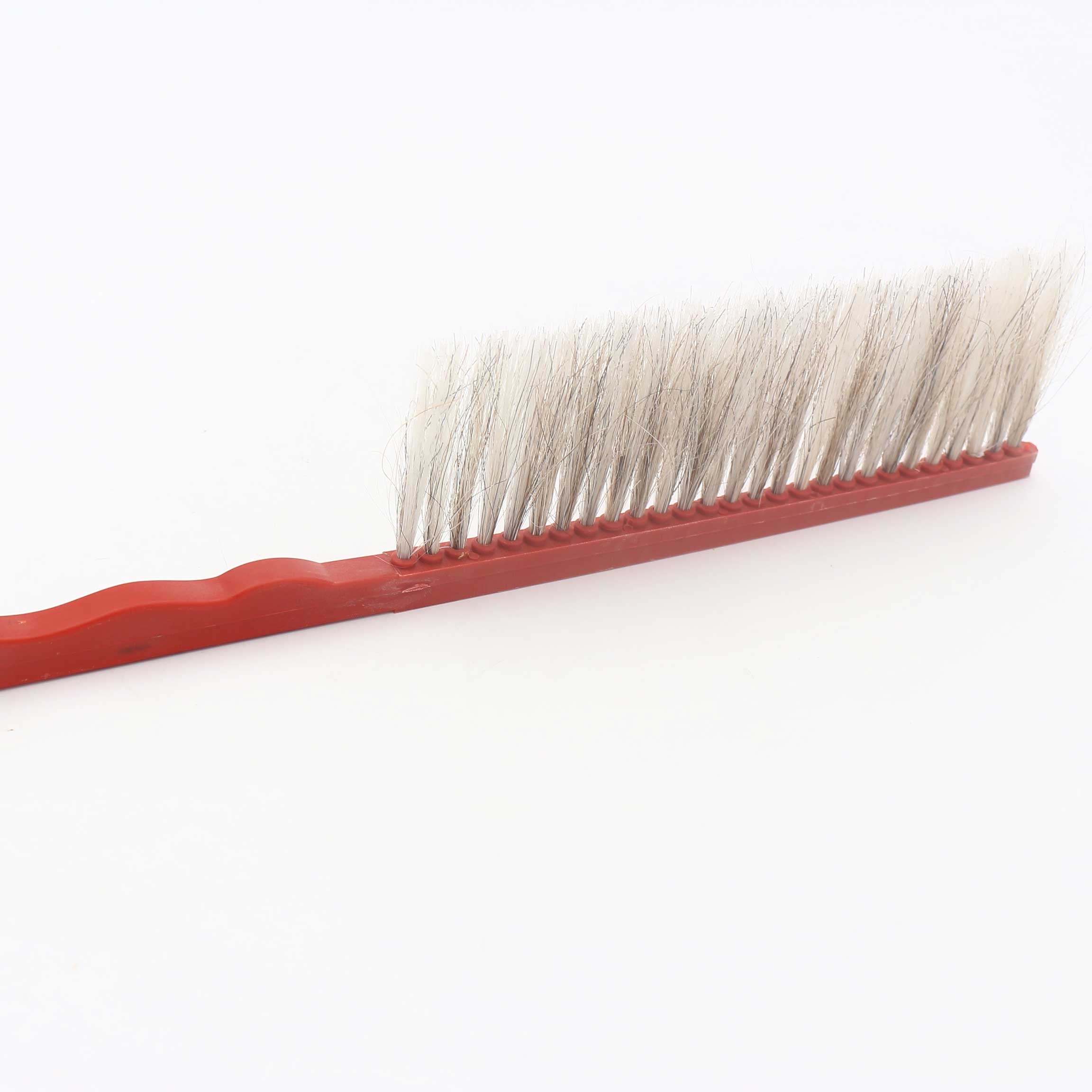 Red Handle Single Row Plastic Hairy Bee Sweeping Bee Brush Avoid Hurt Bees